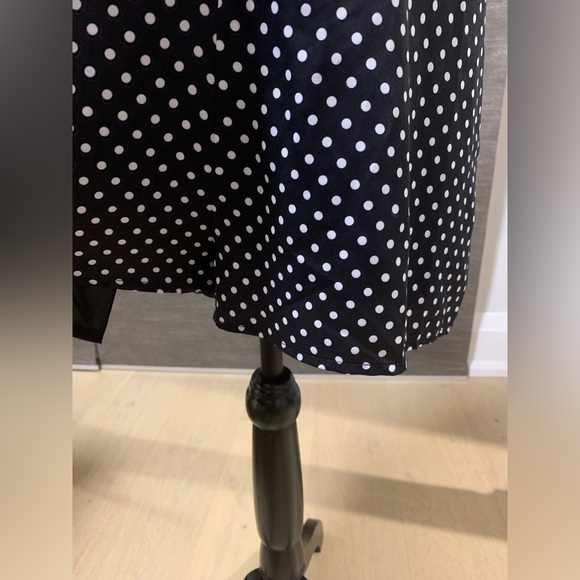 NWT Urban Outfitters Kimchi Blue Women’s Size Medium Polka Dot Romper - Picture 6 of 7